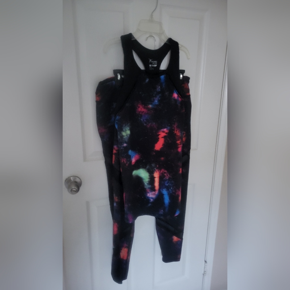 Active by Old Navy Galaxy Pant and Racer Back Top Set (XL)